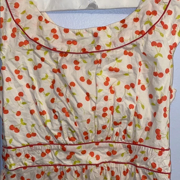 Rachel Top In Cherry - Picture 3 of 6